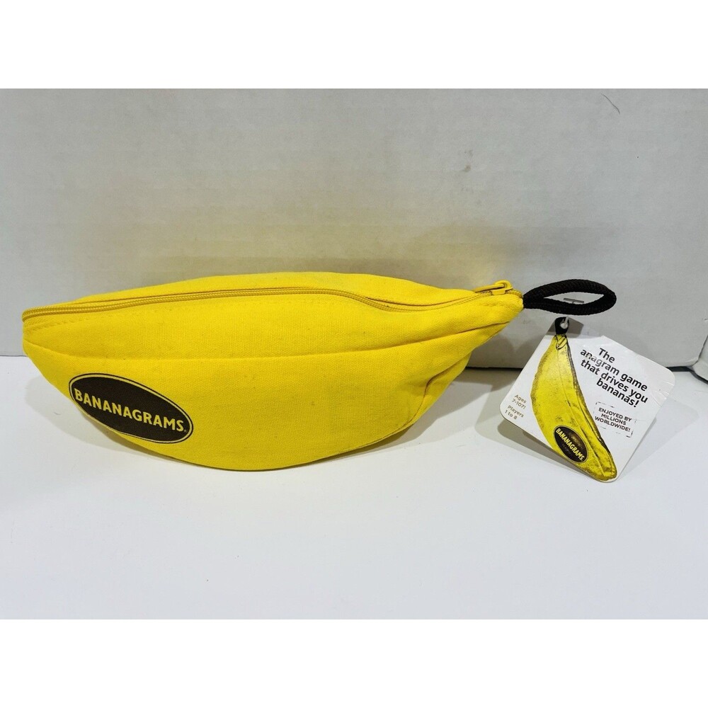 Bananagrams Classic Game Anagrams Letter Tile Set in Banana Pouch New-sealed